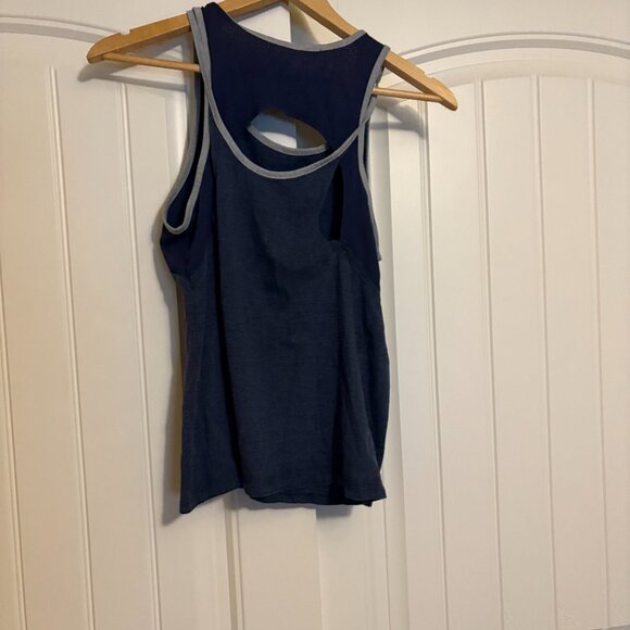 Notre Dame Fighting Irish Tank Top Womens XS Xtra Small Notre Dame Dark Blue - Picture 3 of 3